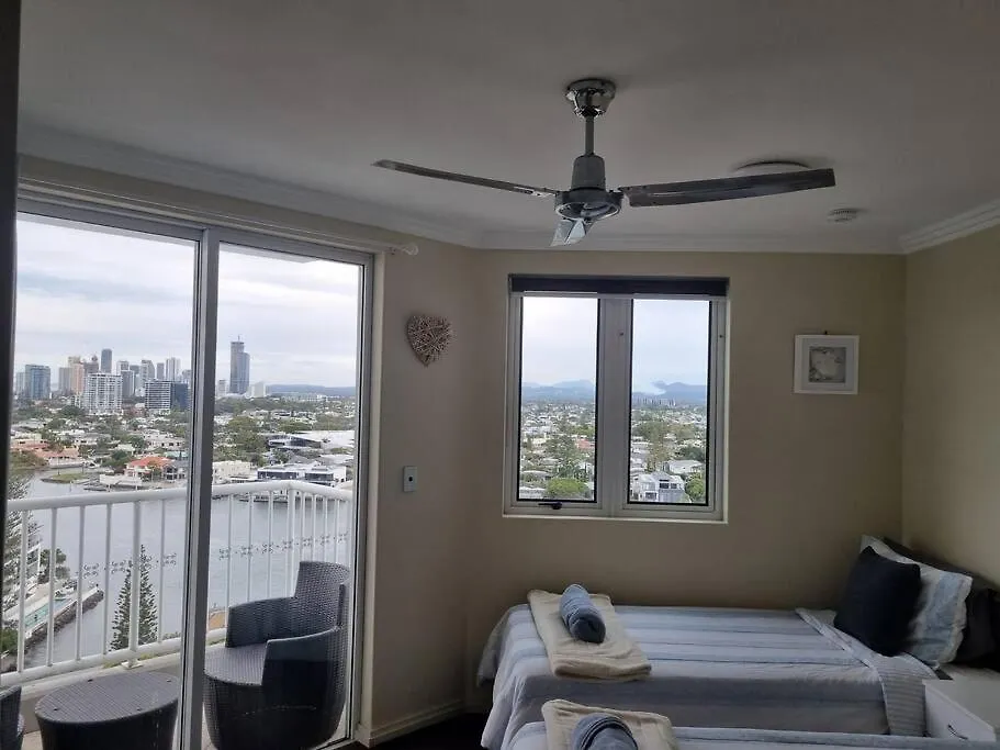 Holiday home Surfers Paradise Penthouse & Rooftop Plunge Pool Gold Coast