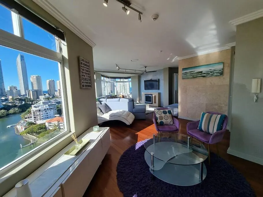 Surfers Paradise Penthouse & Rooftop Plunge Pool Gold Coast