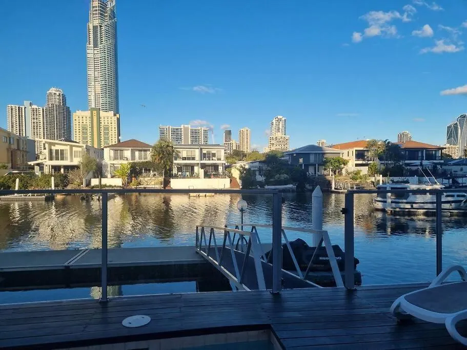 Holiday home Surfers Paradise Penthouse & Rooftop Plunge Pool Gold Coast