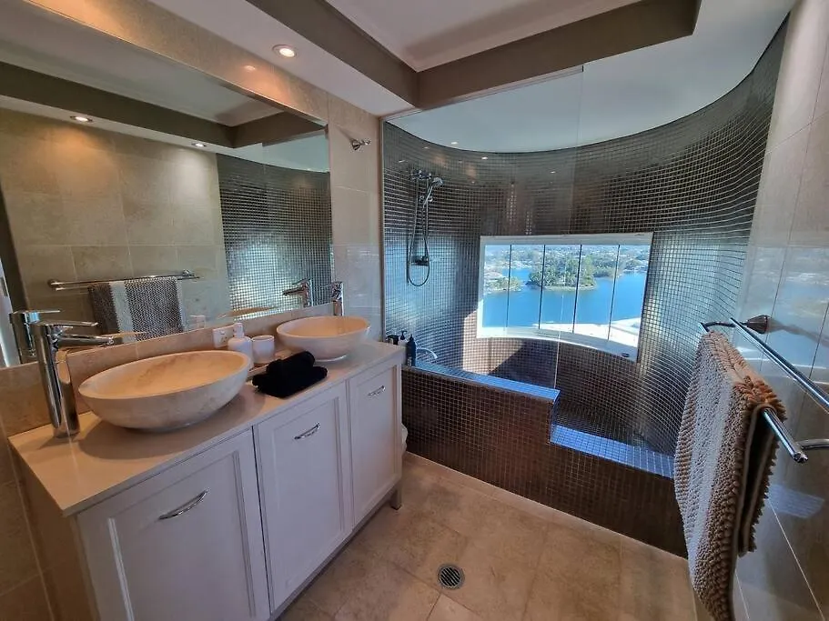 Surfers Paradise Penthouse & Rooftop Plunge Pool Gold Coast