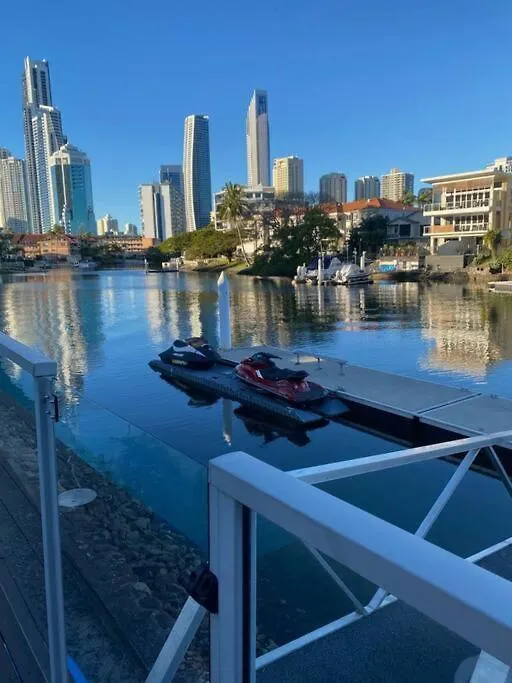 Surfers Paradise Penthouse & Rooftop Plunge Pool Gold Coast 0*,